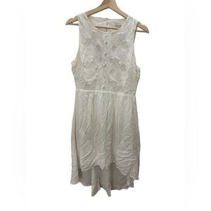 Francesca’s White Lace Hi Low dress size medium